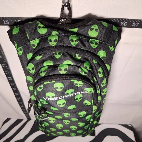 Vibedration Hydration Backpack w/o bladder - Aliens Vibedration | Bags | Vibedration Hydration Backpack Wo  main image 2